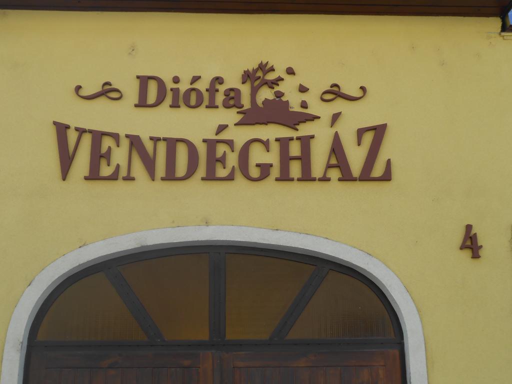 Diofa Vendeghaz Lägenhet Eger Exteriör bild